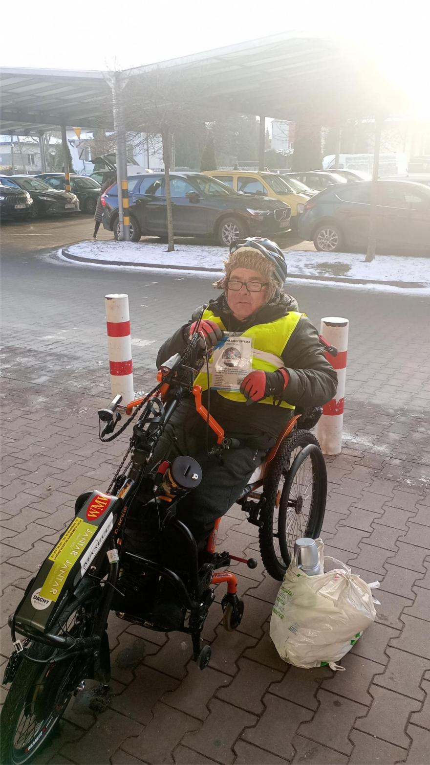 Zdjęcie do wpisu: Zbiórka dla Zbyszka w Radzyminie, przy Intermarché.